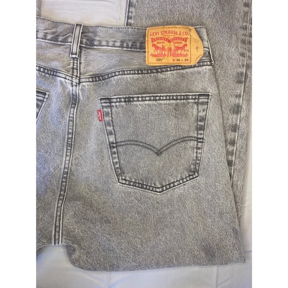 Levi's 501 Original Fit Mens 36x34 Gray‎ Acid Wash Straight Leg Jeans Button Fly